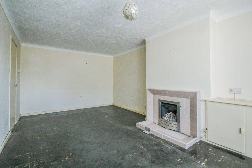 Cherry Tree Avenue, Cowplain, Waterlooville – photo 5 of 24