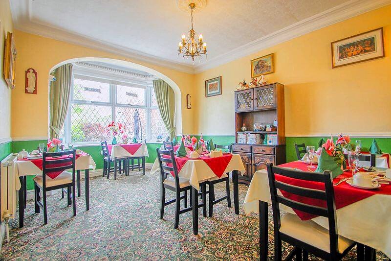 Guest House + Holiday/Owner Annexe – Flamborough Road, Bridlington – photo 8 of 29