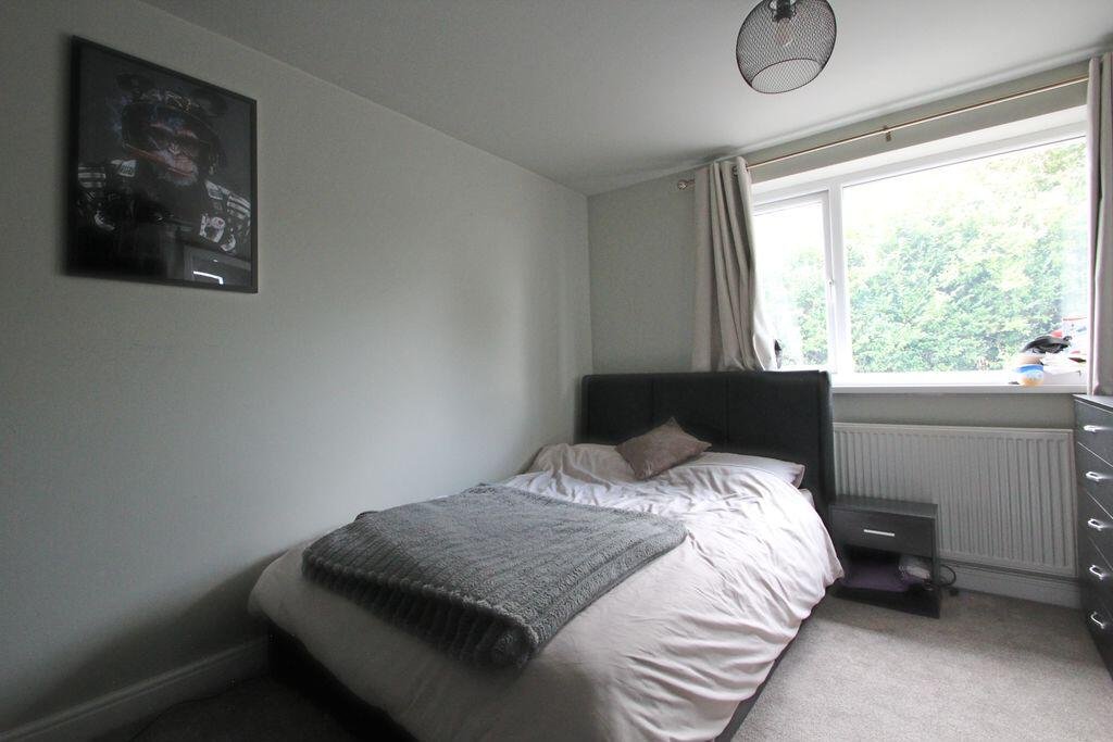 Henley Avenue, Thornhill, Dewsbury – photo 18 of 33
