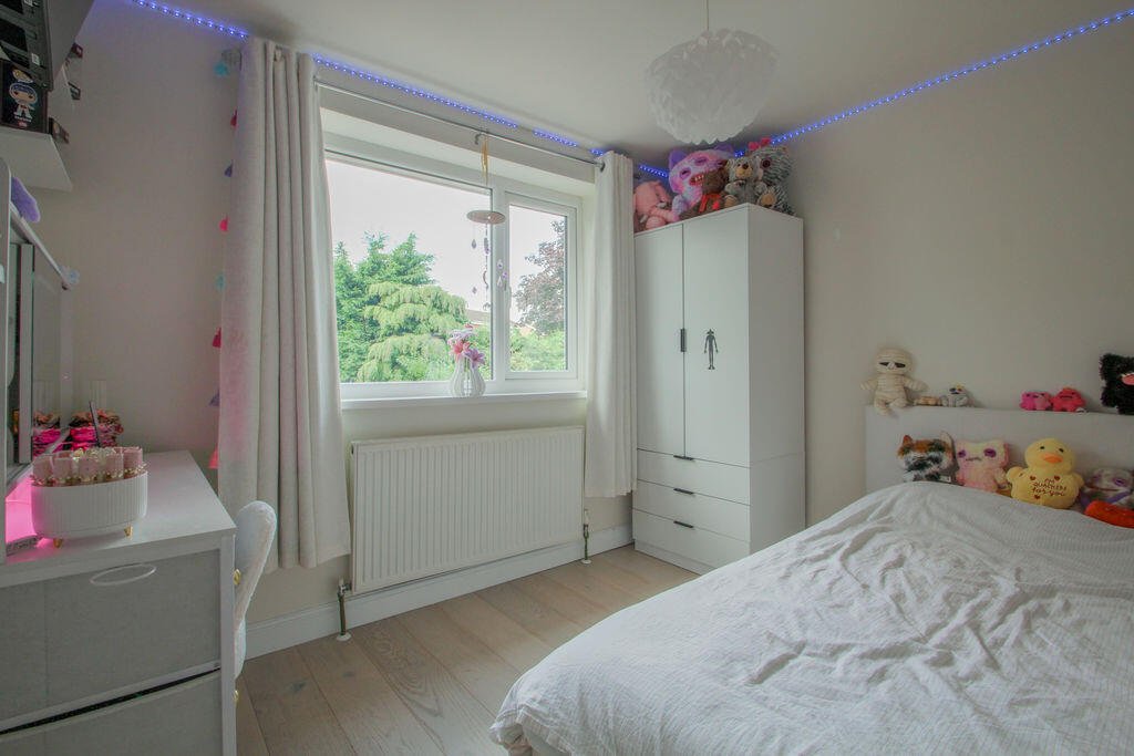 Henley Avenue, Thornhill, Dewsbury – photo 19 of 33