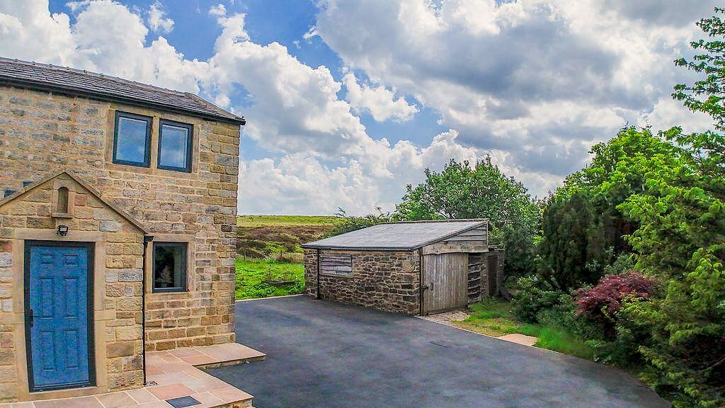 House in 1.3 acres, Hebden Bridge Road, (near Oxenhope) – photo 10 of 23
