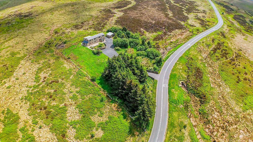 House in 1.3 acres, Hebden Bridge Road, (near Oxenhope) – photo 22 of 23