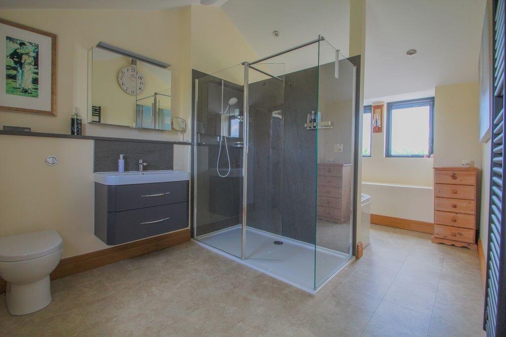 House in 1.3 acres, Hebden Bridge Road, (near Oxenhope) – photo 8 of 23