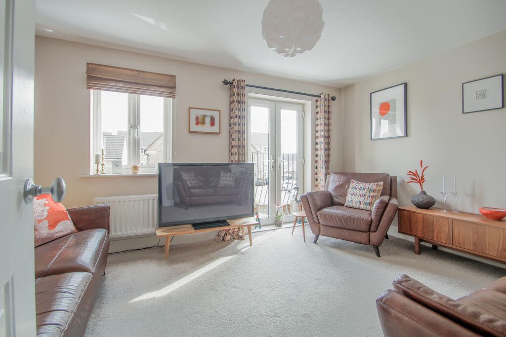 Plover Road, Lindley – photo 6 of 26