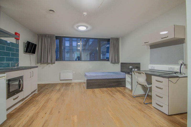STUDIO INVESTMENT, New Bank House, Queen Street, Sheffield, S1 – photo 1 of 13