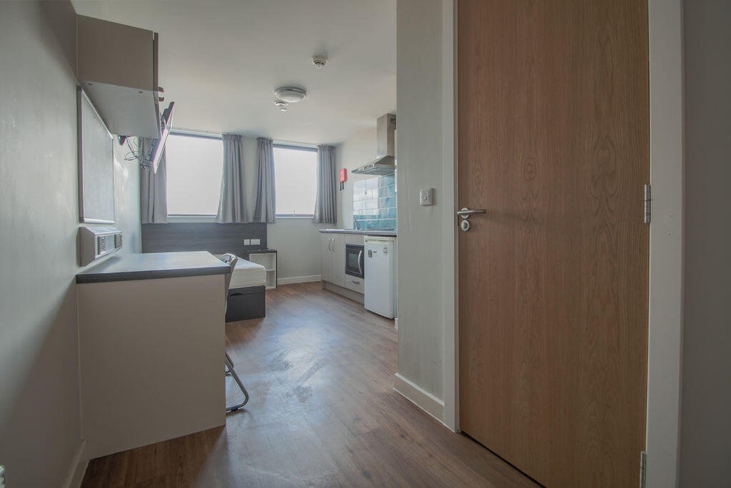 STUDIO INVESTMENT, Sovereign House, Queen Street, Sheffield, S1 – photo 5 of 16